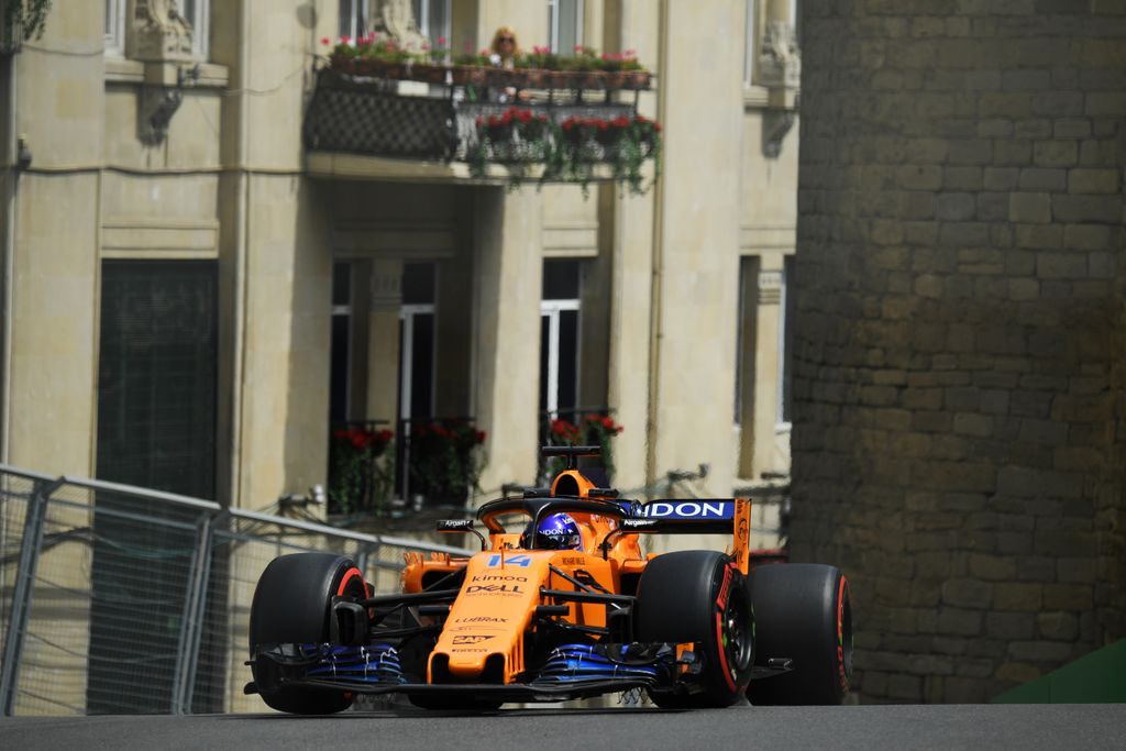 A Forma-1-es Azeri Nagydíj pénteki napja, Fernando Alonso, McLaren Racing 