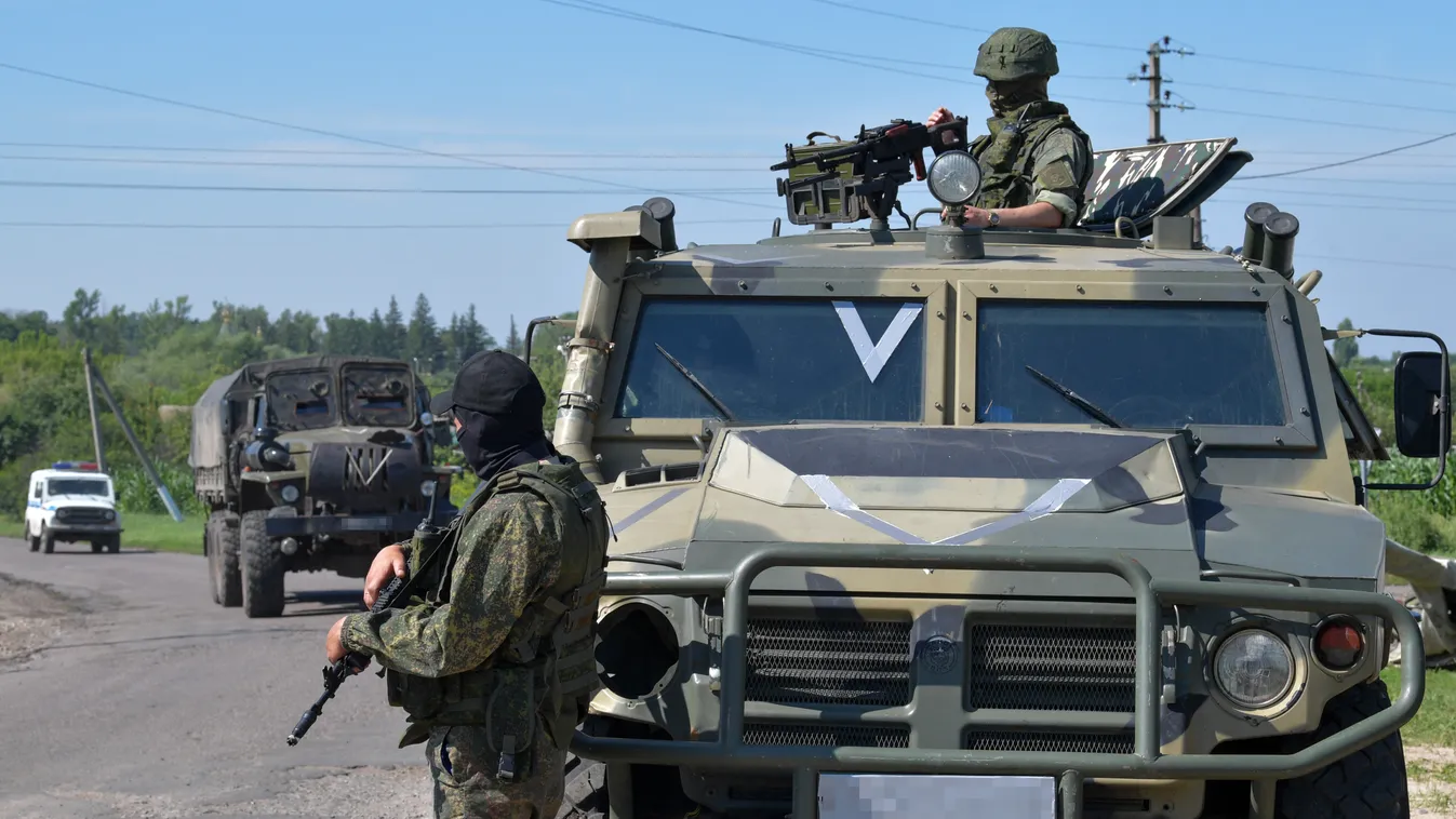 Orosz-ukrán, háború, konfliktus, Ukraine Russia Military Operation Checkpoint Tiger Tigr vehicle mobility infantry Horizontal 