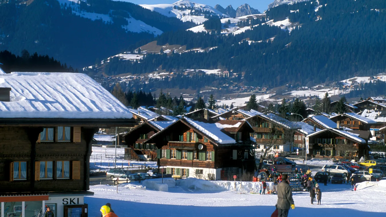 Chalet Bois Station de ski VILLAGE Personne Foręt Neige Sport d' hiver Montagne Alpes Saison Hiver Paysage de montagne Suisse Habitat regroupé SQUARE FORMAT 