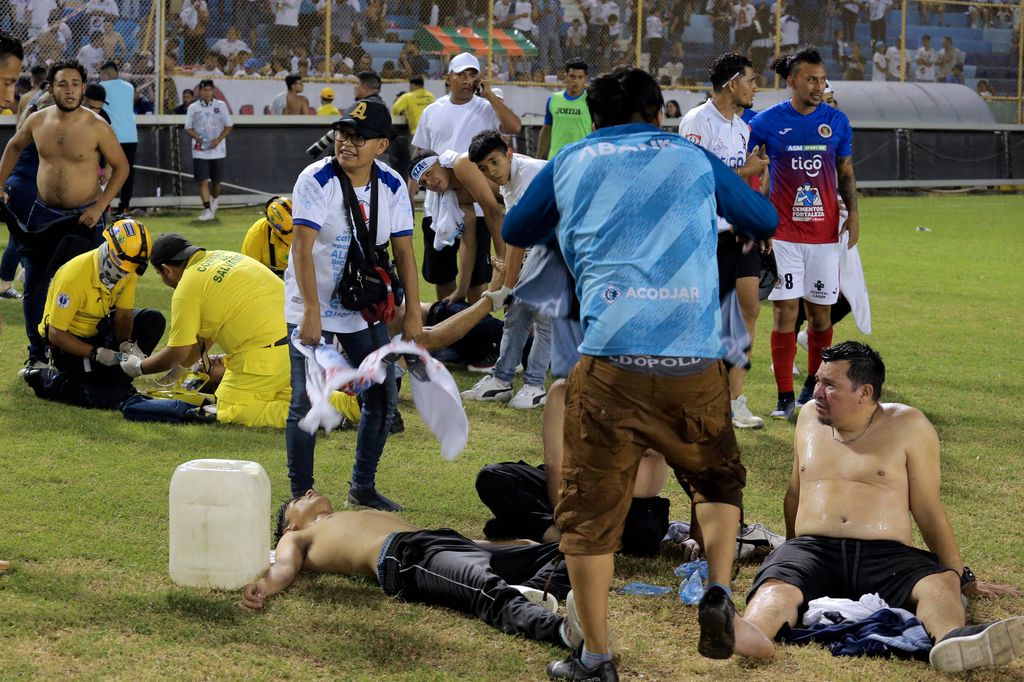 accident fbl Horizontal, San Salvador,Cuscatlan stadionban, foci, szurkolók 