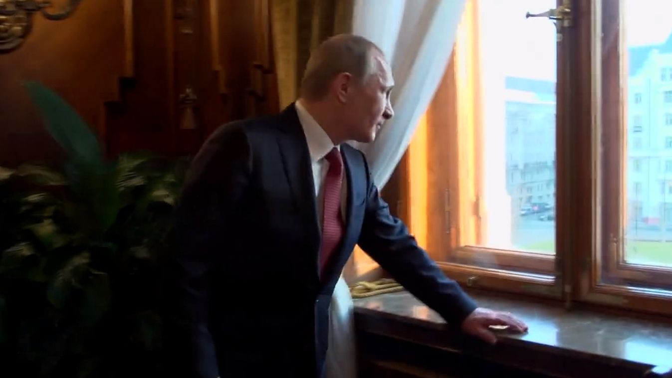 Vlagyimir Putyin, Parlament, ablak, 