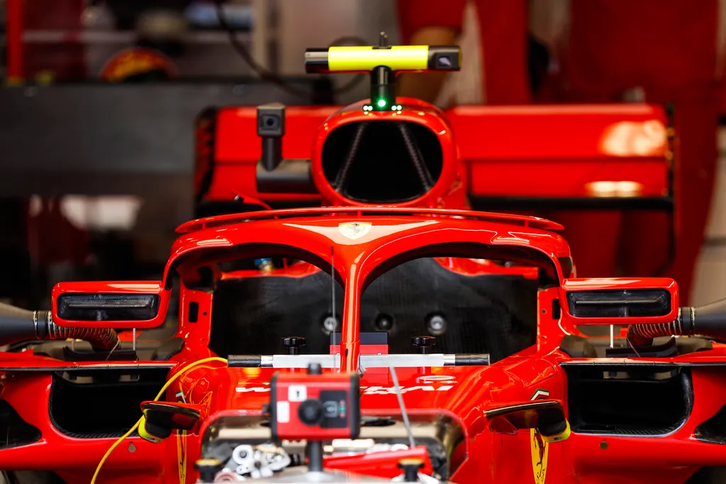 Előkészületek a Forma-1-es Monacói Nagydíjra, Scuderia Ferrari glória tükör 