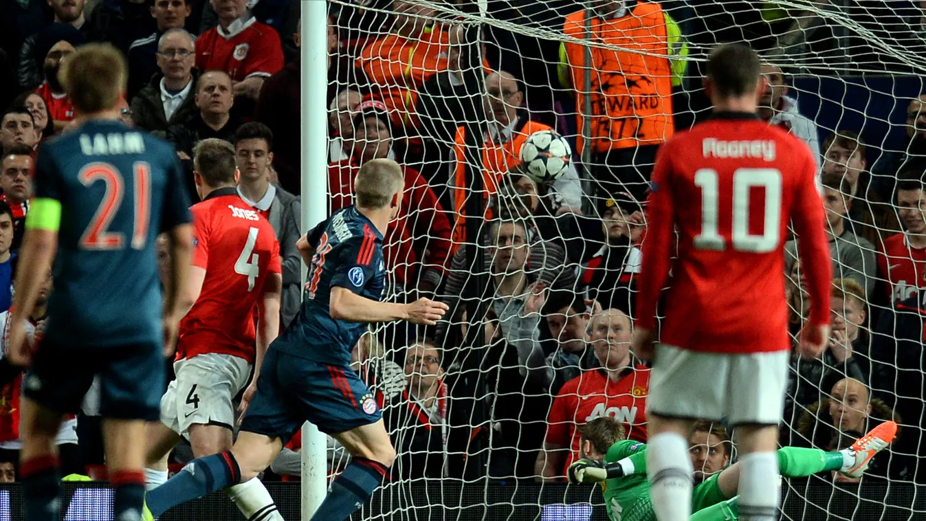 481095355 Bayern Munich's German midfielder Bastian Schweinsteiger (C) scores his team's first goal past Manchester United's Spanish goalkeeper David de Gea (2R) to equalise during the UEFA Champions League quarter-final first leg football match between M