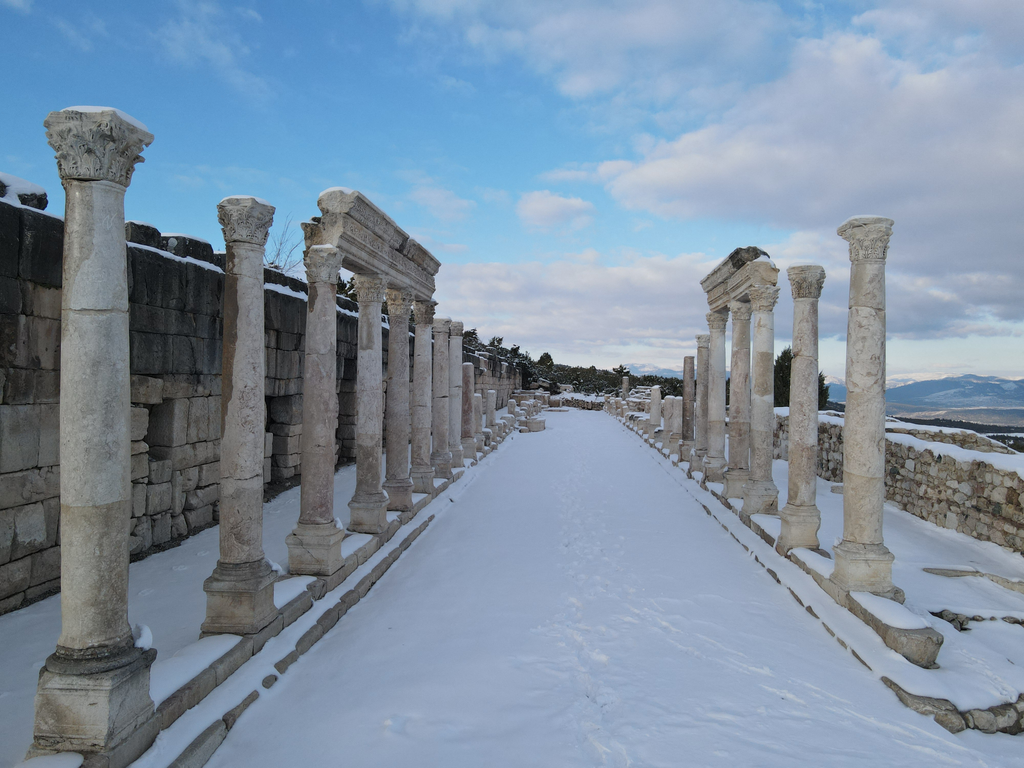 Csodálatos látvány ez a behavazott ősi város Törökországban, galéria, 2022 