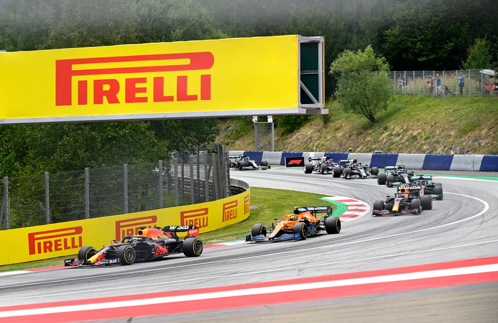 Forma-1, Osztrák Nagydíj, Max Verstappen, Red Bull, Lando Norris, McLaren, Sergio Pérez, Red Bull, Pirelli 