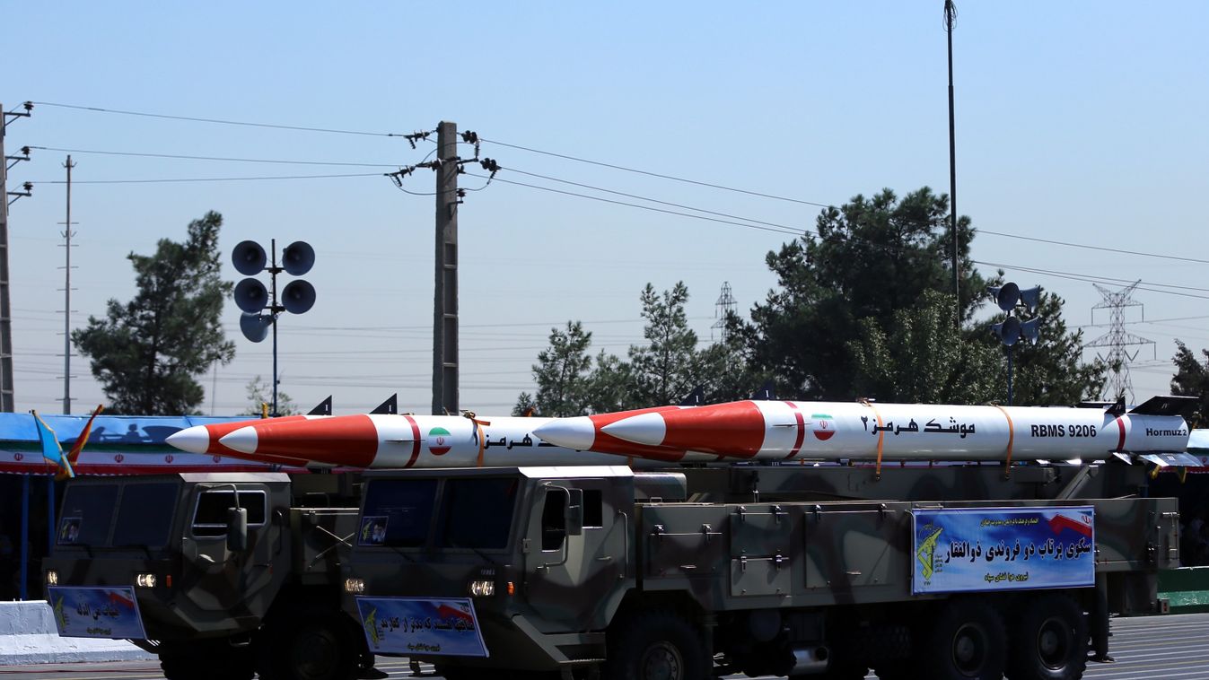 Iran Tehran Iranian soldiers troop parade MILITARY PARADE army wehicle military wehicle WEAPON MISSILE rocket 
iráni rakéta 