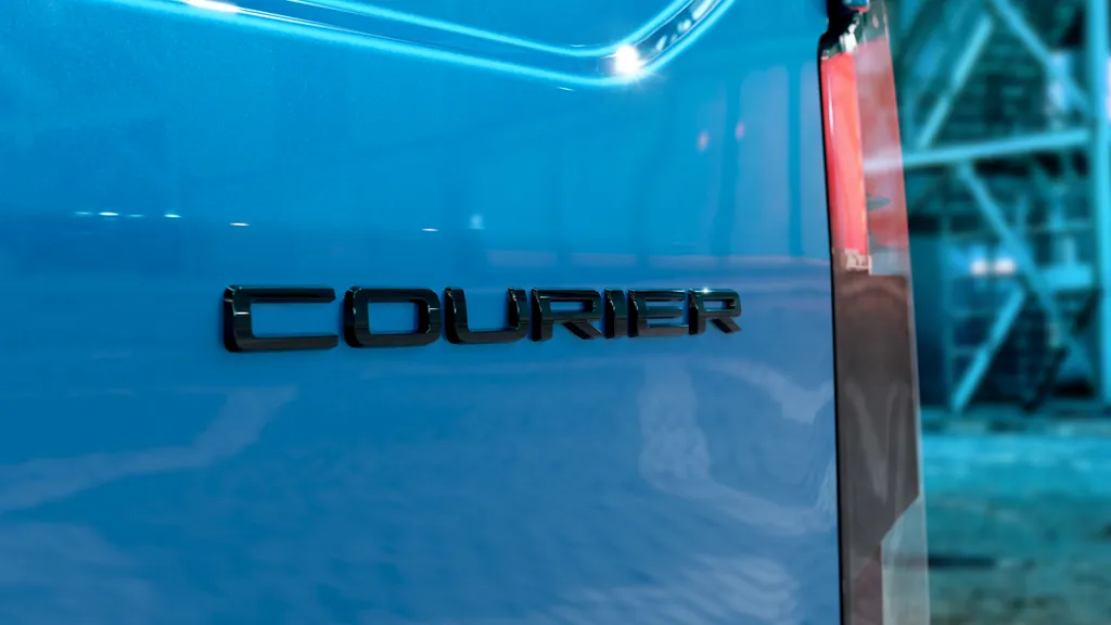 Ford Transit Courier 