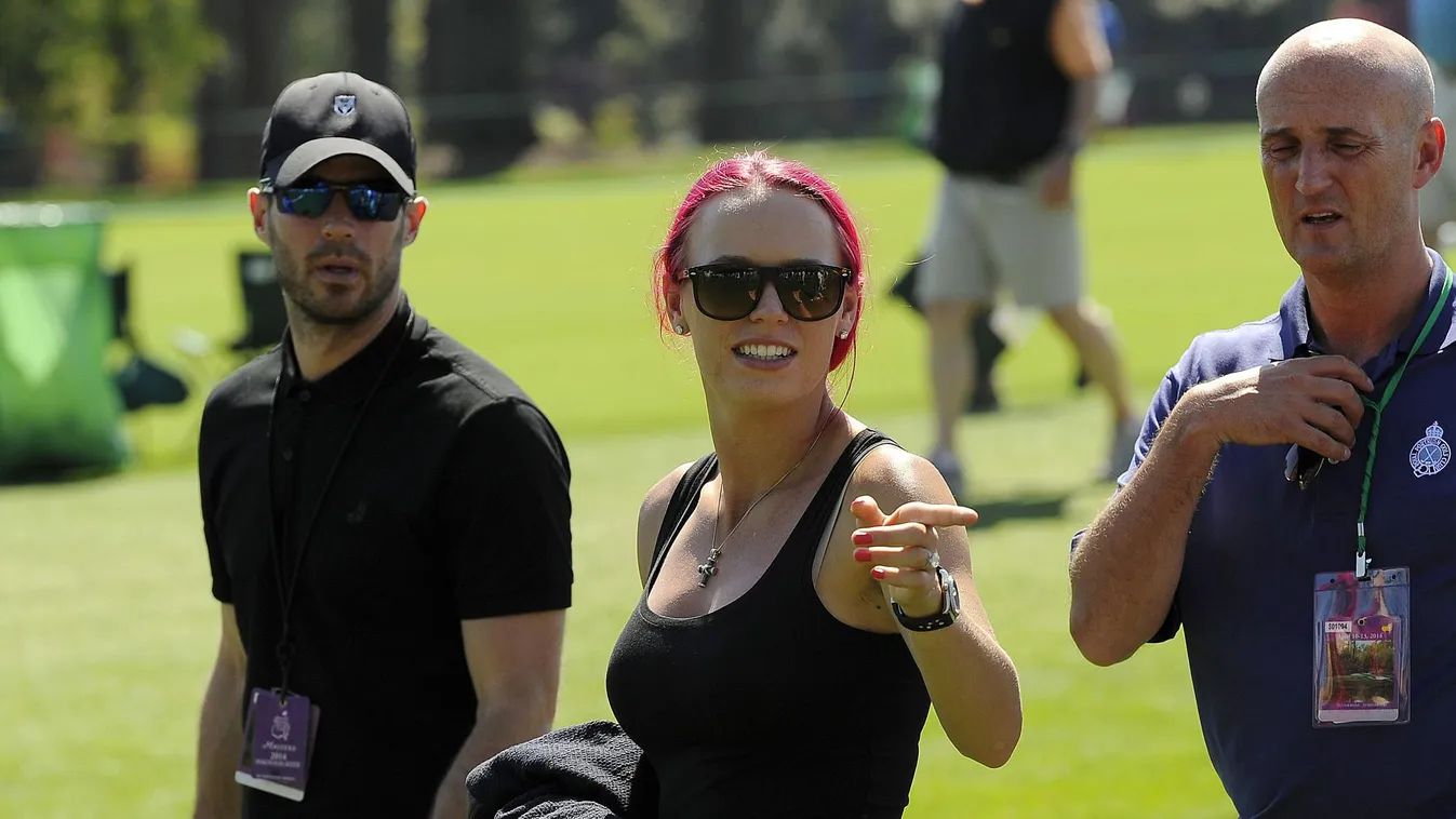 Caroline Wozniacki, golf, tenisz, rózsaszín haj 