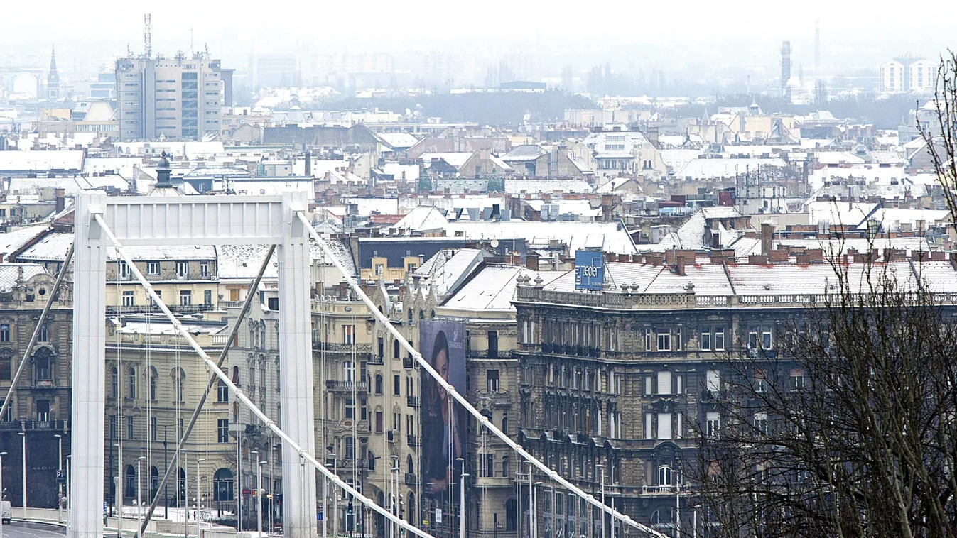 Erzsébet híd FOTÓ FOTÓTÉMA havas IDŐJÁRÁS KÖZLEKEDÉSI LÉTESÍTMÉNY városkép Budapest, 2014. december 28.
Budapest belvárosa havazás után, 2014. december 28-án.
MTI Fotó: Lakatos Péter 