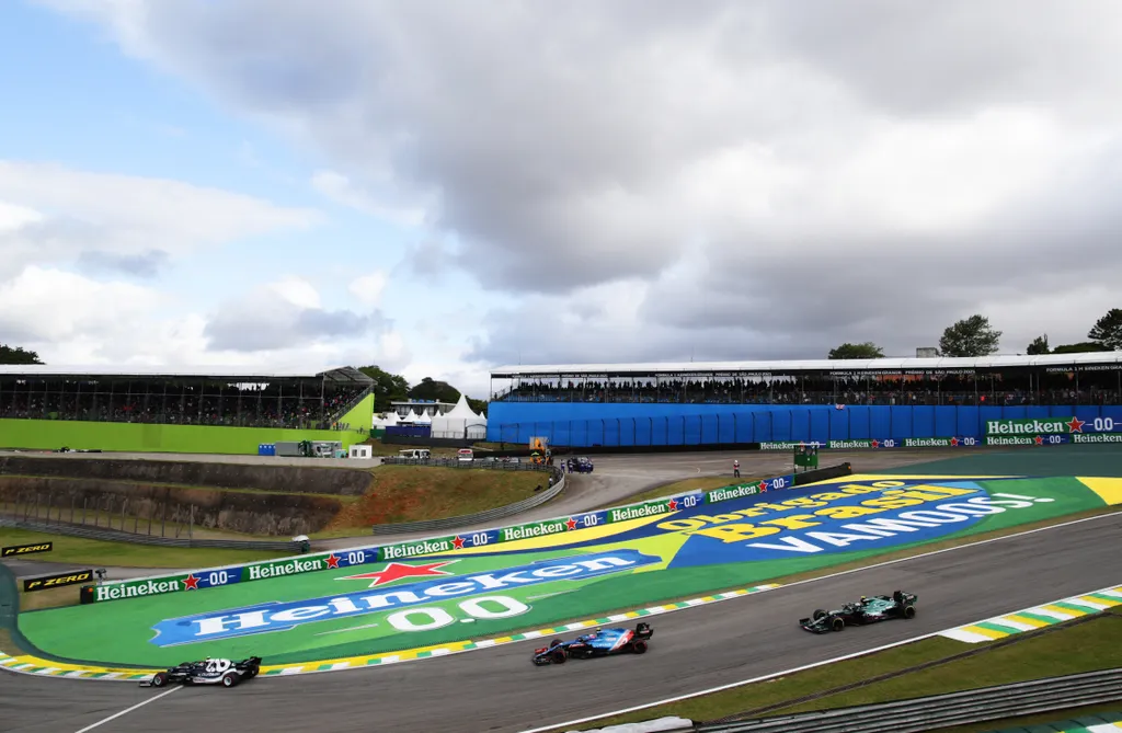 Forma-1, Pierre Gasly, Alpha Tauri, Esteban Ocon, Alpine, Sebastian Vettel, Aston Martin, Sao Pauló-i Nagydíj 2021, szombat 