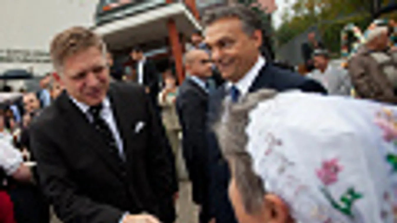 Orbán Viktor és Robert Fico, szlovák miniszterelnök Szlovák kulturális házat avatott Pilisszentkereszten 