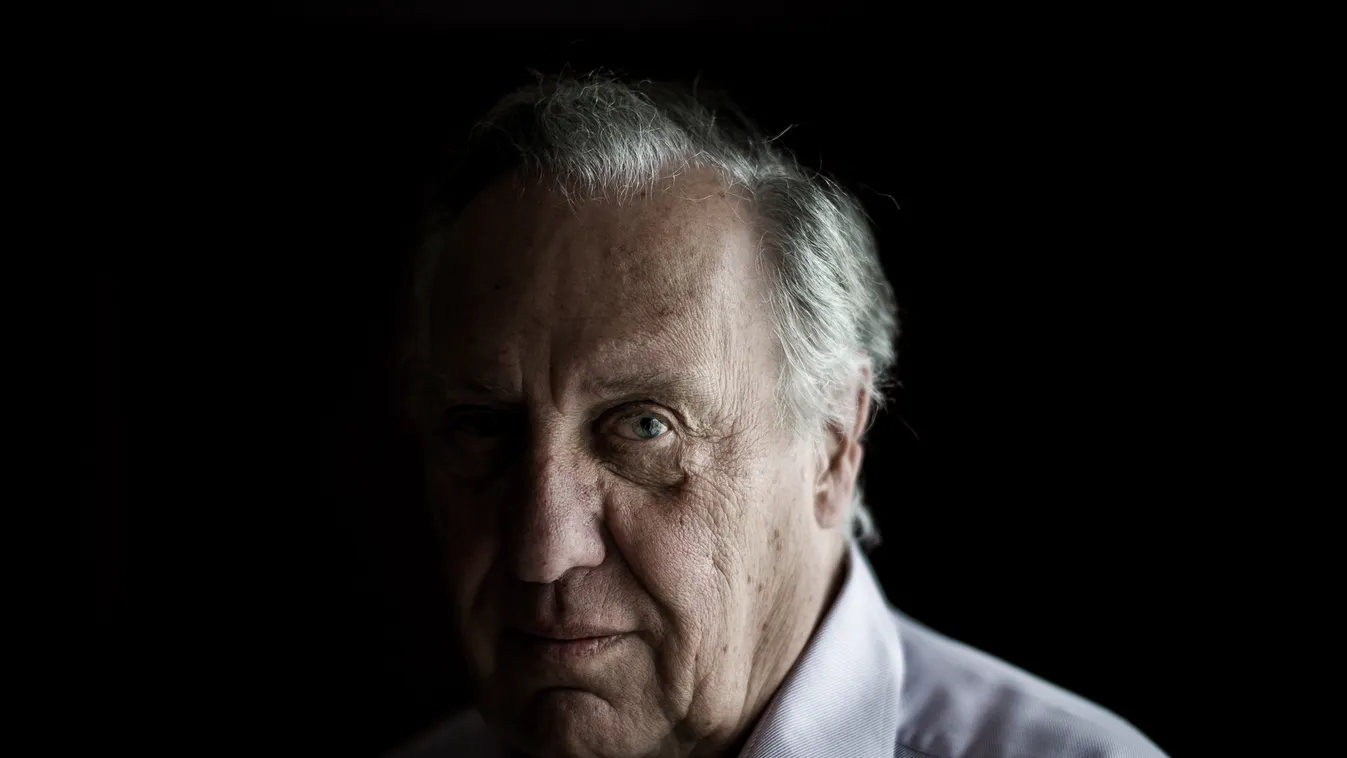 Frederick Forsyth 