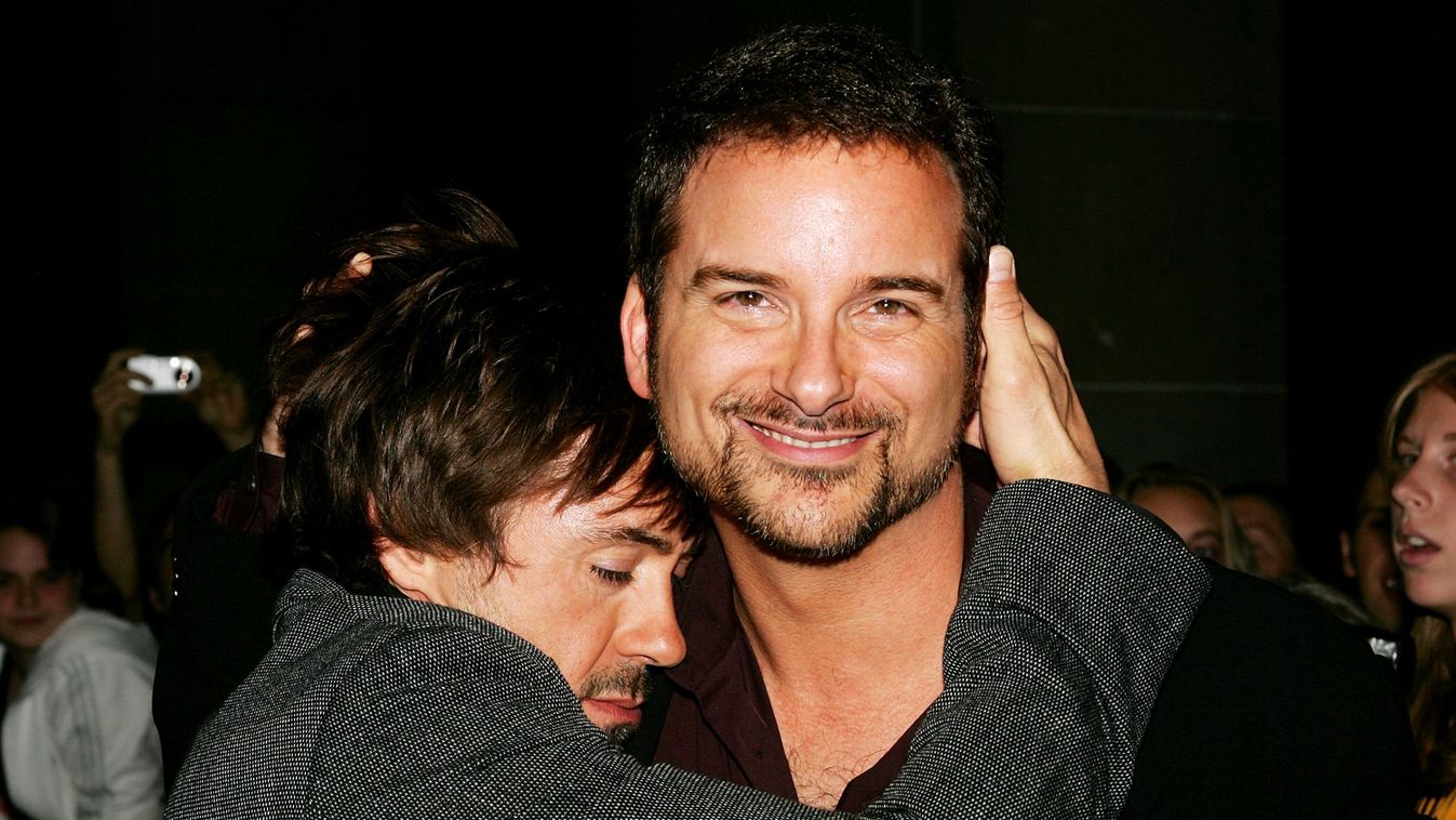 Shane Black és Robert Downey Jr. a Durr, durr és csók premierén a torontói filmfesztiválon 2005-ben 