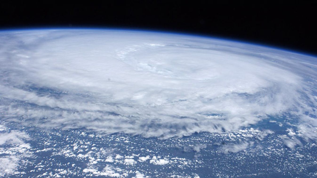 hurrikán aug 26, Irene hurrikán, műholdfelvétel