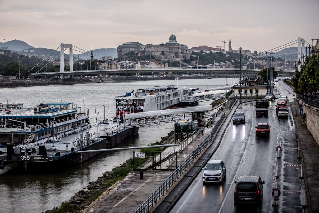 eső zivatar vihar időjárás Budapest 