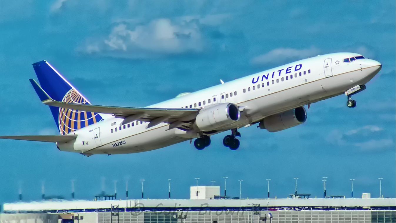 United Airlines Boeing 737 