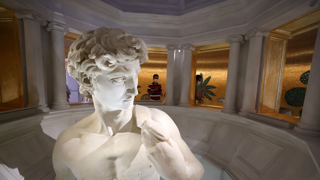 Michelangelo, Dávid szobor, másolat, dubaji világkiállítás 