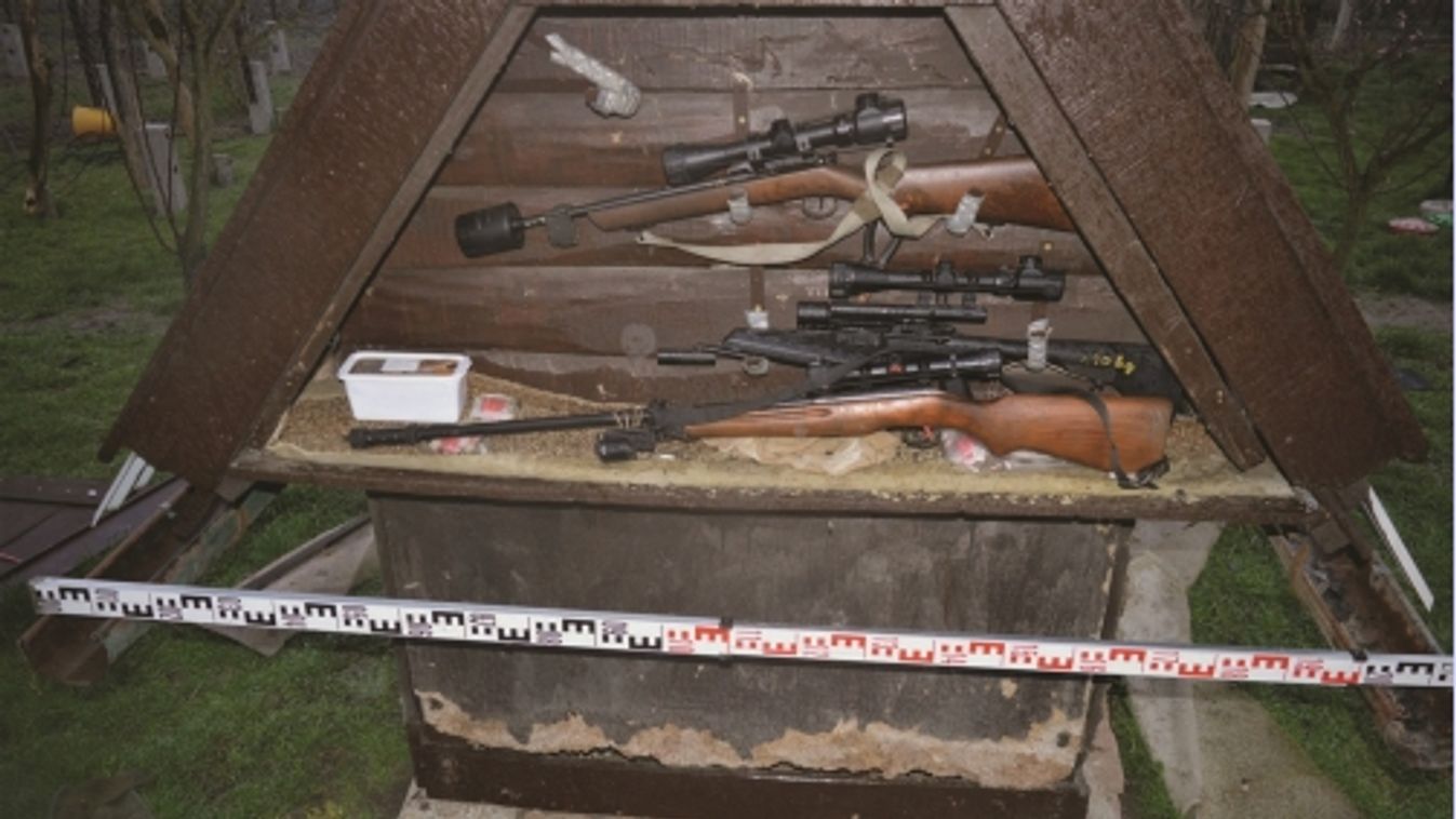 Több tucat rejtekhelyen dugdosta saját készítésű fegyvereit egy békési férfi 