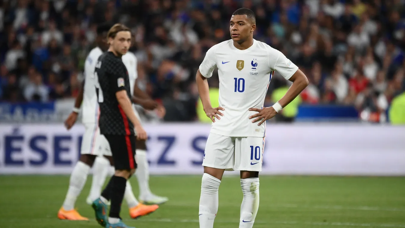 UEFA Nations League football match TOPSHOTS Horizontal DISAPPOINTED FRENCH TEAM 