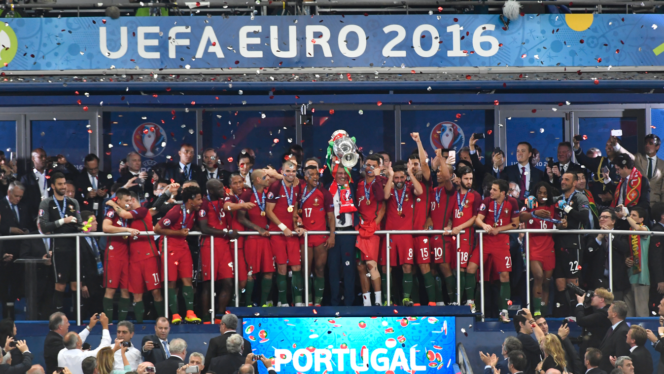 FOOTBALL - UEFA EURO 2016 - FINAL - PORTUGAL v FRANCE CHAMPIONNAT CHAMPIONSHIP EURO EUROPE EUROPEAN FINAL FINALE FOOT FOOTBALL France NATIONS PORTUGAL Soccer SPORT UEFA 