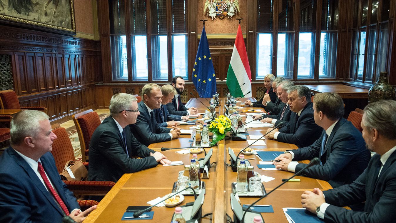 TUSK, Donald; Orbán Viktor; Gottfried Péter 