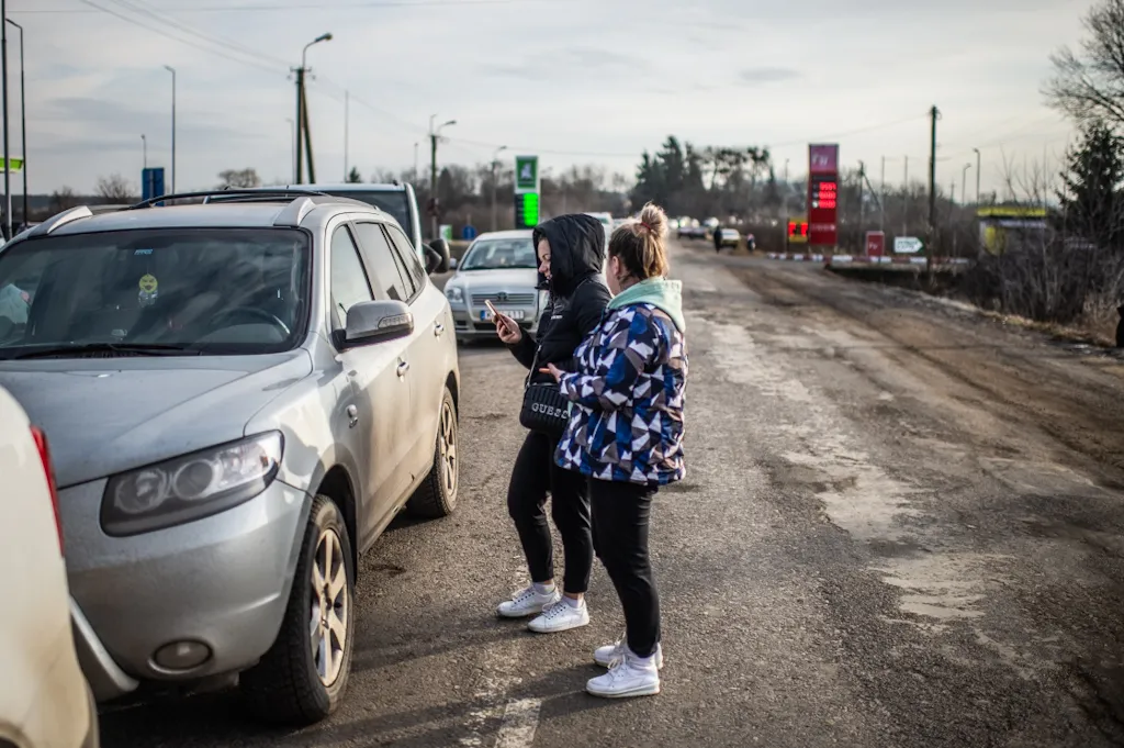 Ukrán válság, 2022, Beregsurány, határ, határátkelő, magyar-ukrán határ, autó 