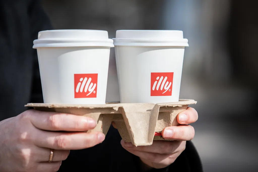 Illy, Illy papírpohár, kávé 