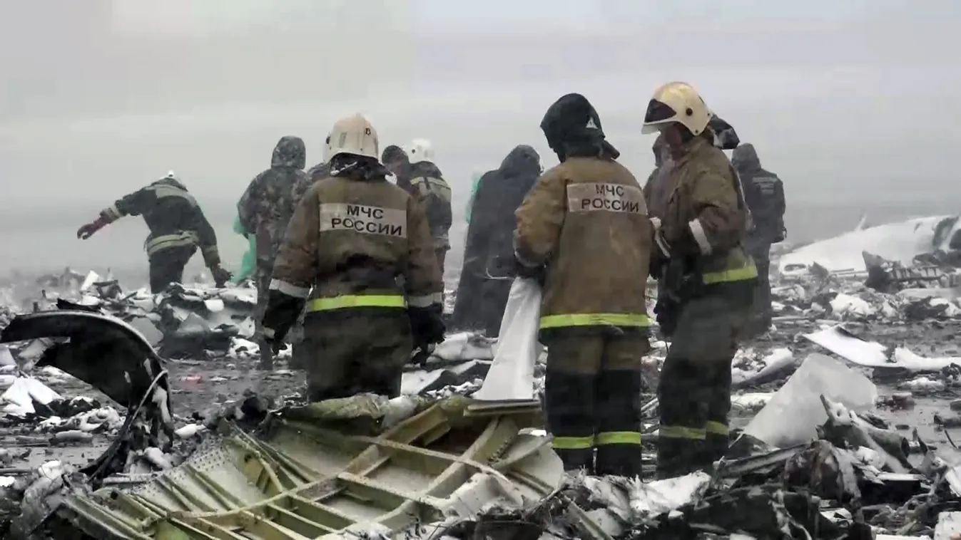 Boeing-737-800 passenger jet crashes in Rostov-on-Don airport wreckage landscape tragedy air crash boeing emergencies ministry flydubai SQUARE FORMAT 