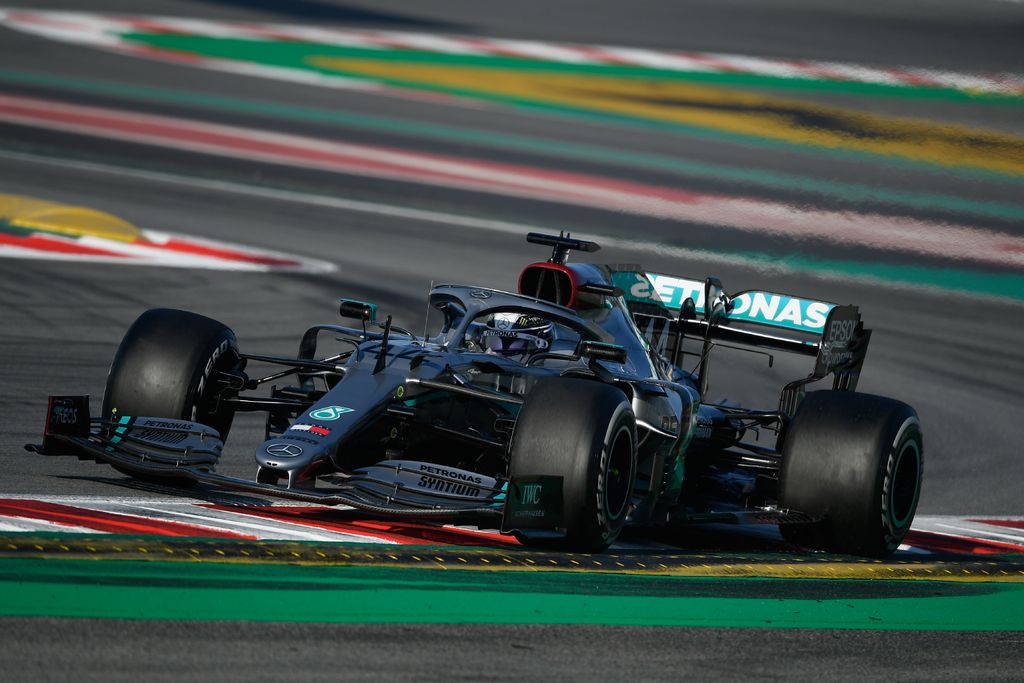 Forma-1, Lewis Hamilton, Mercedes-AMG Petronas, Barcelona teszt 2. nap 