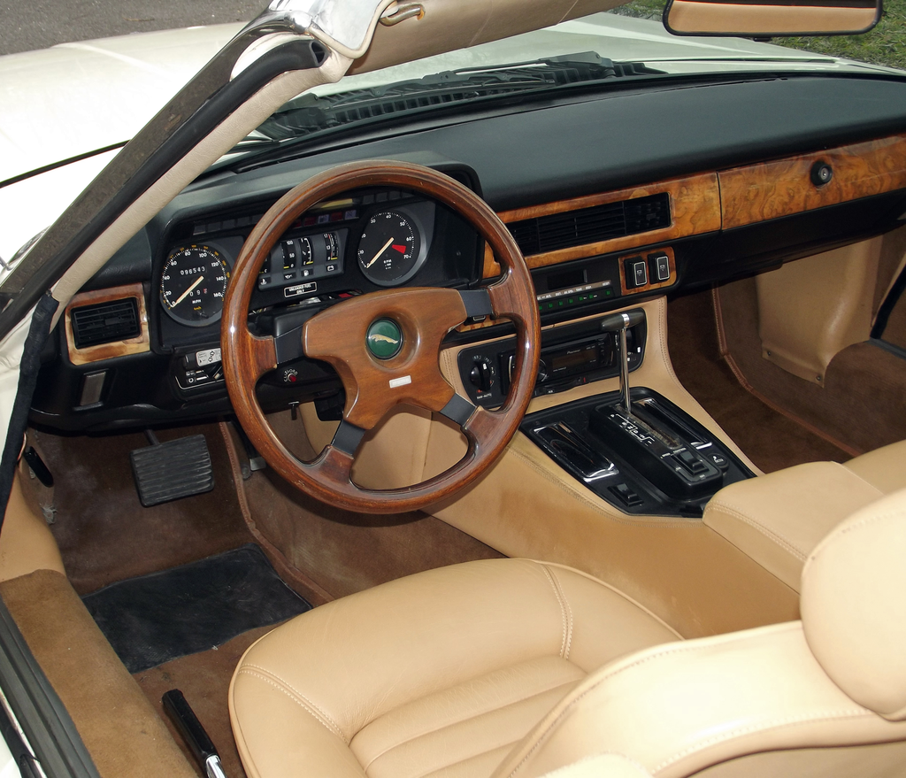 Jaguar XJS Convertible (1987) veteránteszt 