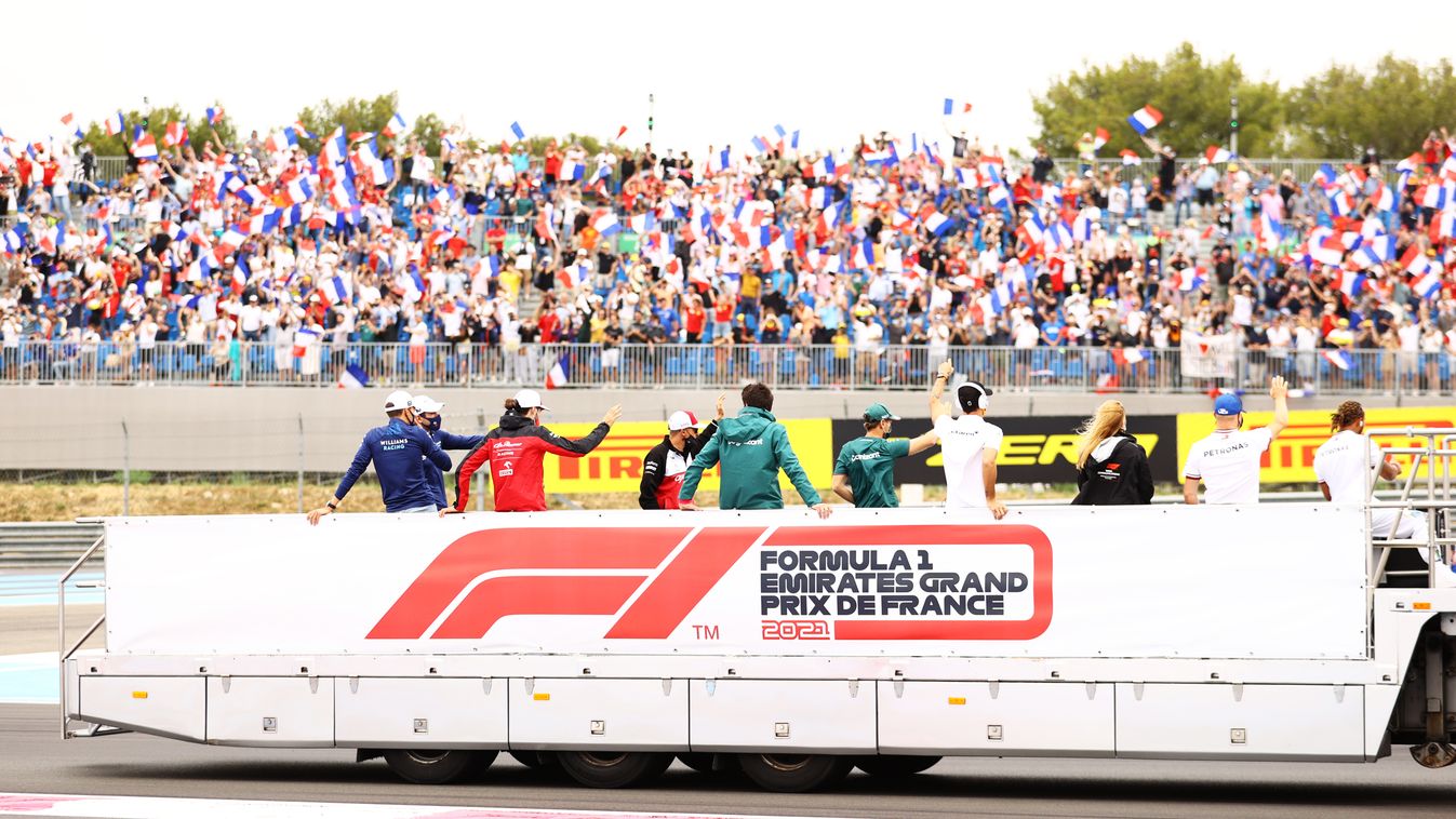 Forma-1, Francia Nagydíj, versenyzői parádé, szurkolók, F1 logo 