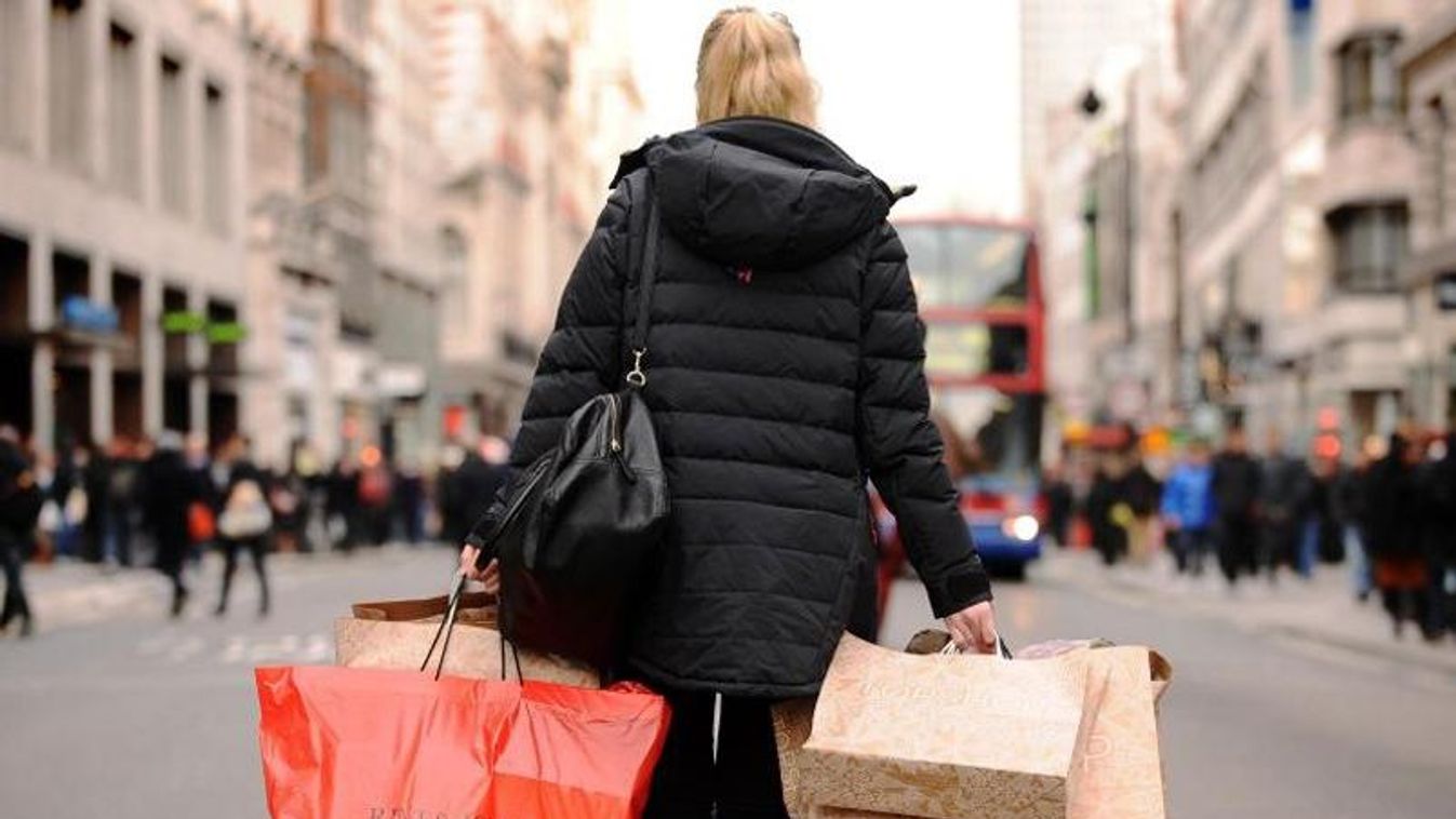 brit UK infláció vásárlás shopping árak hátat fordít London 