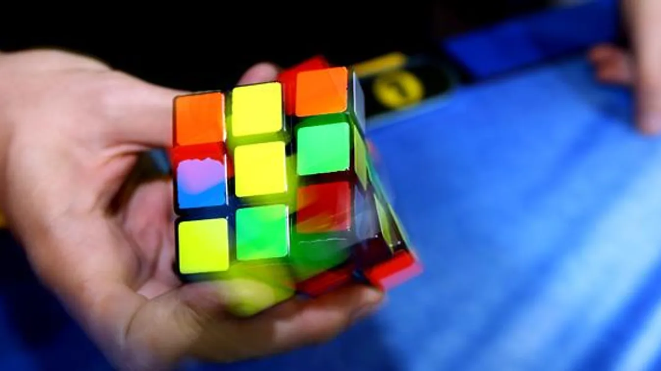 Rubik-kocka, kockazsonglőrök, video 