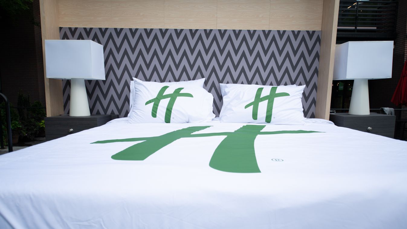 Holiday Inn Brings Oversized Hotel Room To Atlantic Station For Chocolate Milk Happy Hour With Complementary Fairlife Chocolate Milk And Otis Spunkmeyer Cookies GettyImageRank3 atlanta 