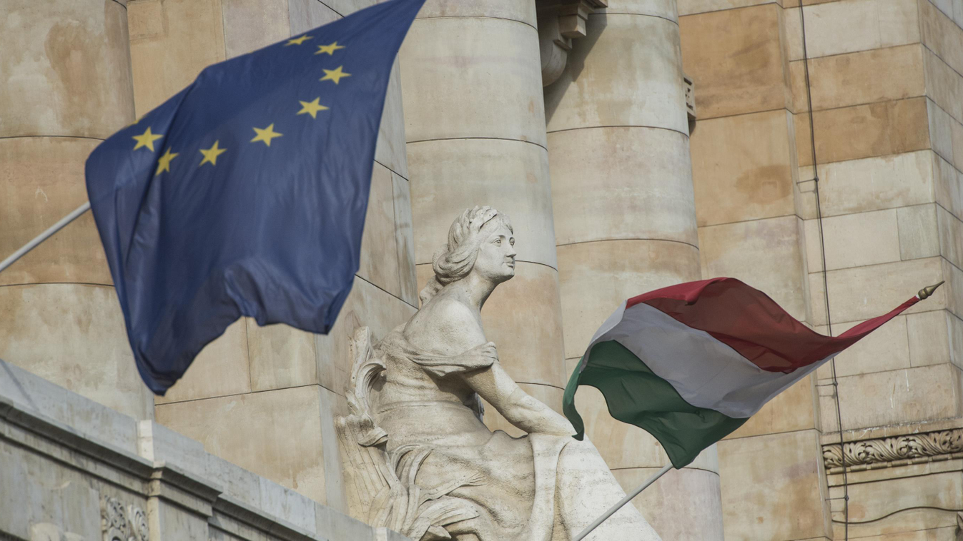 magyar nemzeti bank mnb európai unió uniós zászló magyar zászló európai unió uniós zászló magyar zászló 