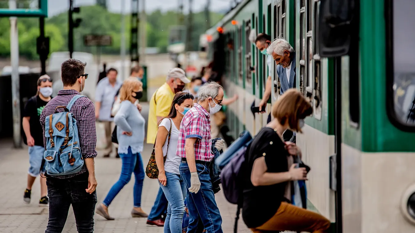 koronavírus korona vírus fertőzés járvány betegség Budapest maszk BKK HÉV közlekedés 