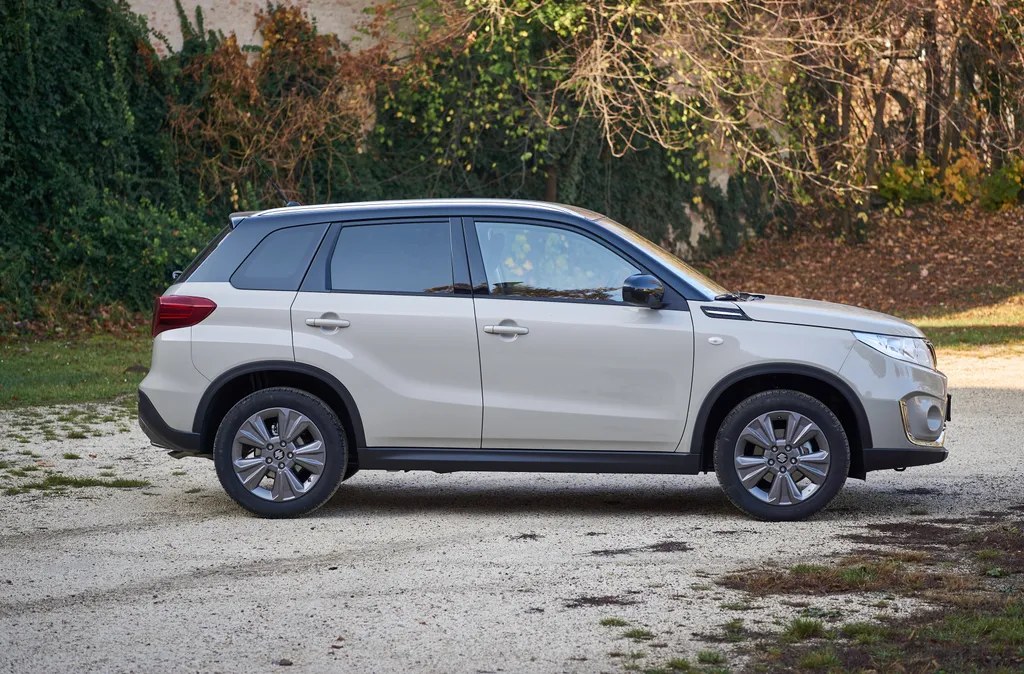 Suzuki Vitara 1.0 4WD teszt (2018) 