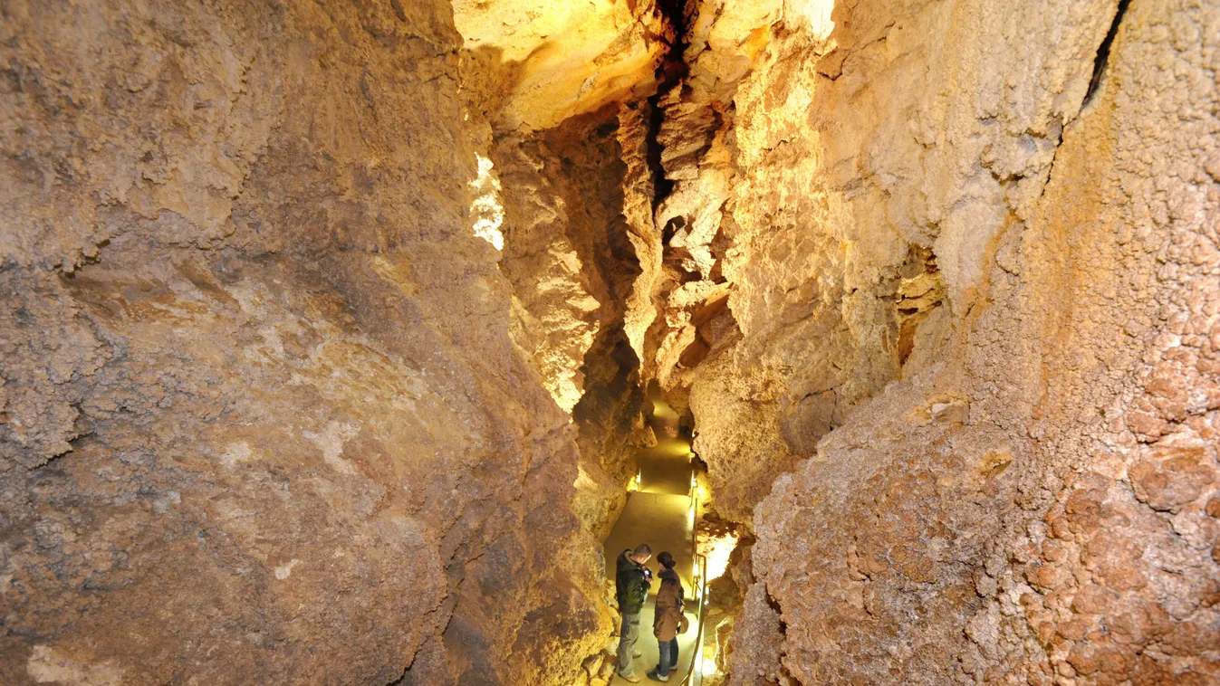 Szemlőhegyi barlang 