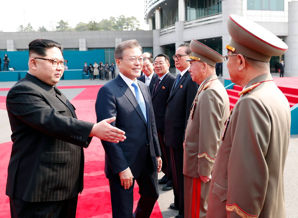 Korea-közti csúcs, Kim Dzsong Un, MUN Dzse In 