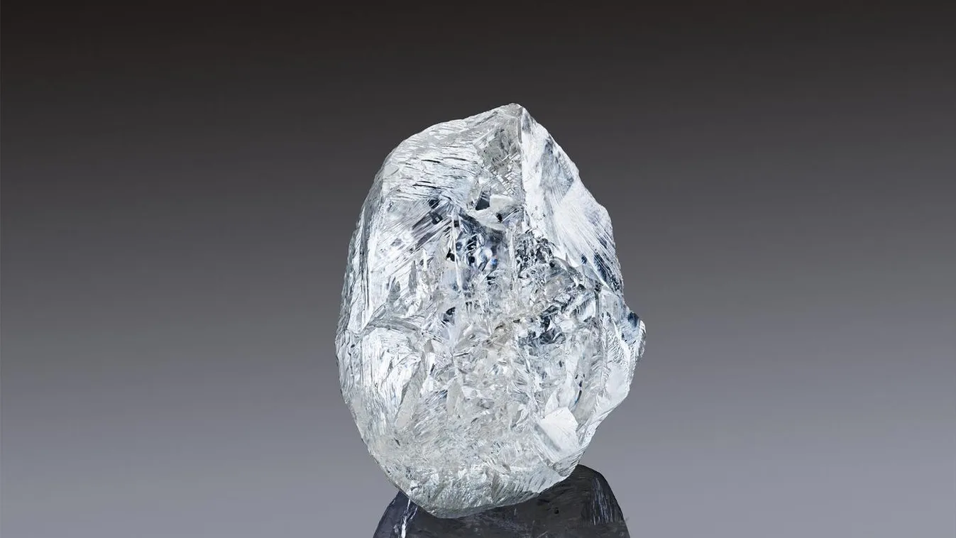 Alrosa’s 242-carat diamond 