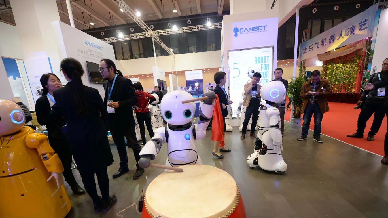 robot World Robot Conference kicks off in Beijing China Chinese robot robotic automation 