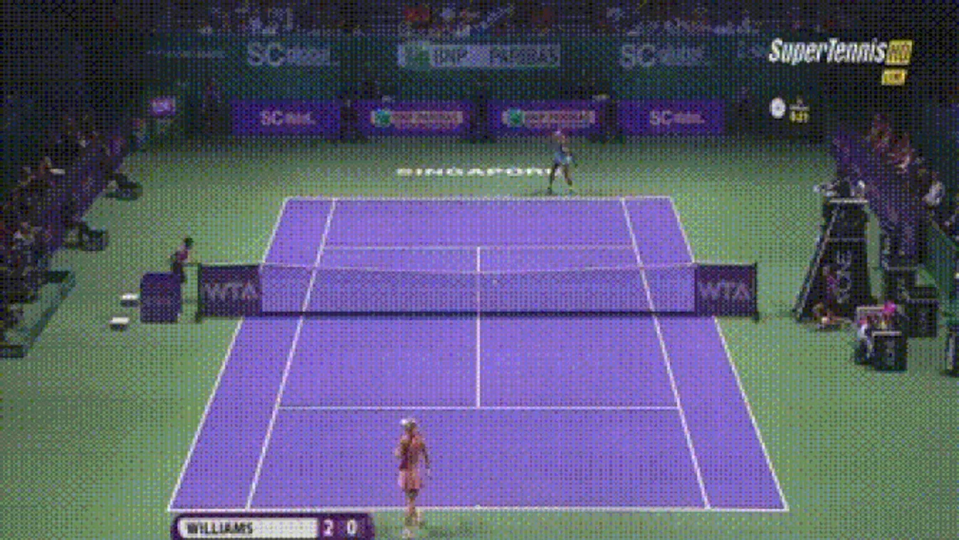 Serena Williams összetöri az ütőjét 