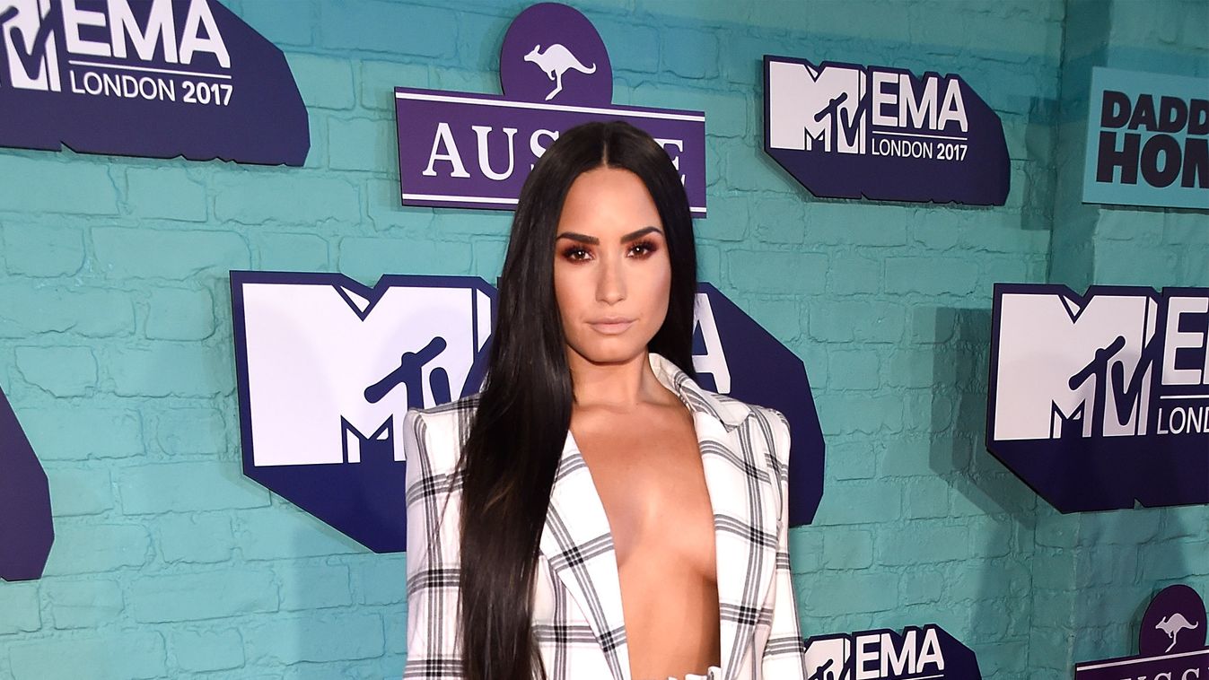 MTV EMA: ezek voltak az elmúlt évek legbotrányosabb ruhakölteményei - Fotó Demi Lovato 