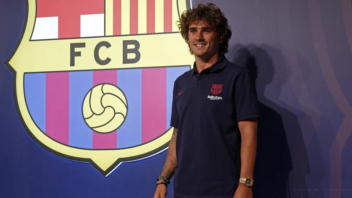 Antoine Griezmann joins Barcelona FBL soccer SOCCER PLAYER one person BOARD liga spanish liga la liga PHOTOCALL club soccer barcelona fc PRESENTATION PLAYER Antoine Griezmann joins Barcelona 