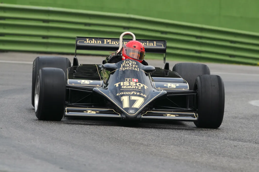 Elio de Angelis Forma-1 hősi halottai galéria
 Imola,,6,June,2012:,Unknown,Run,On,Classic,F1,Car cosworth,colin,v8,prix,lotus,chapman,f1,ford,nigel,championship, 