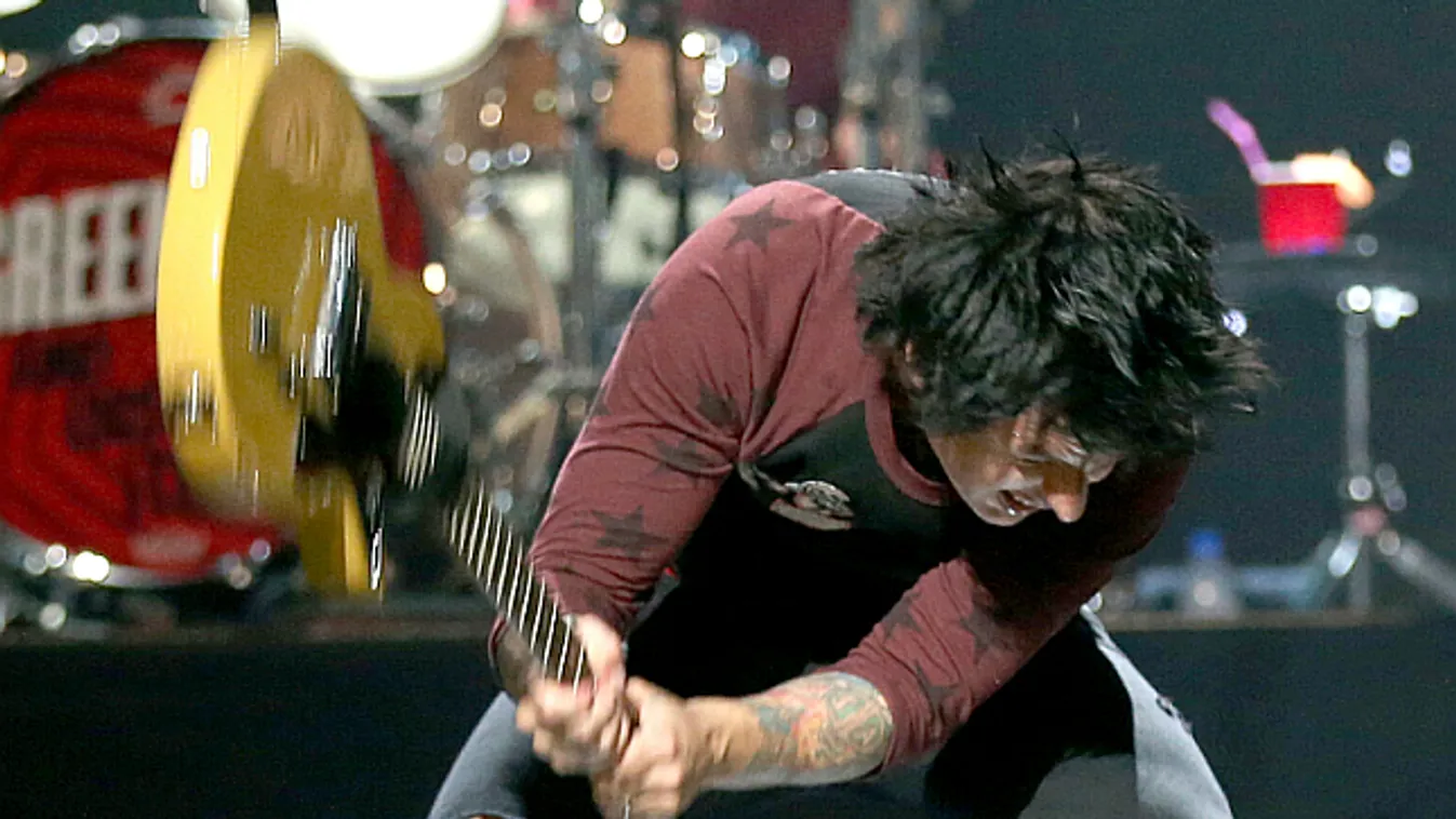 Green Day, Billie Joe Armstrong, gitárszétverés
