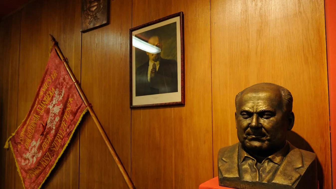 LENIN, Vlagyimir Iljics 