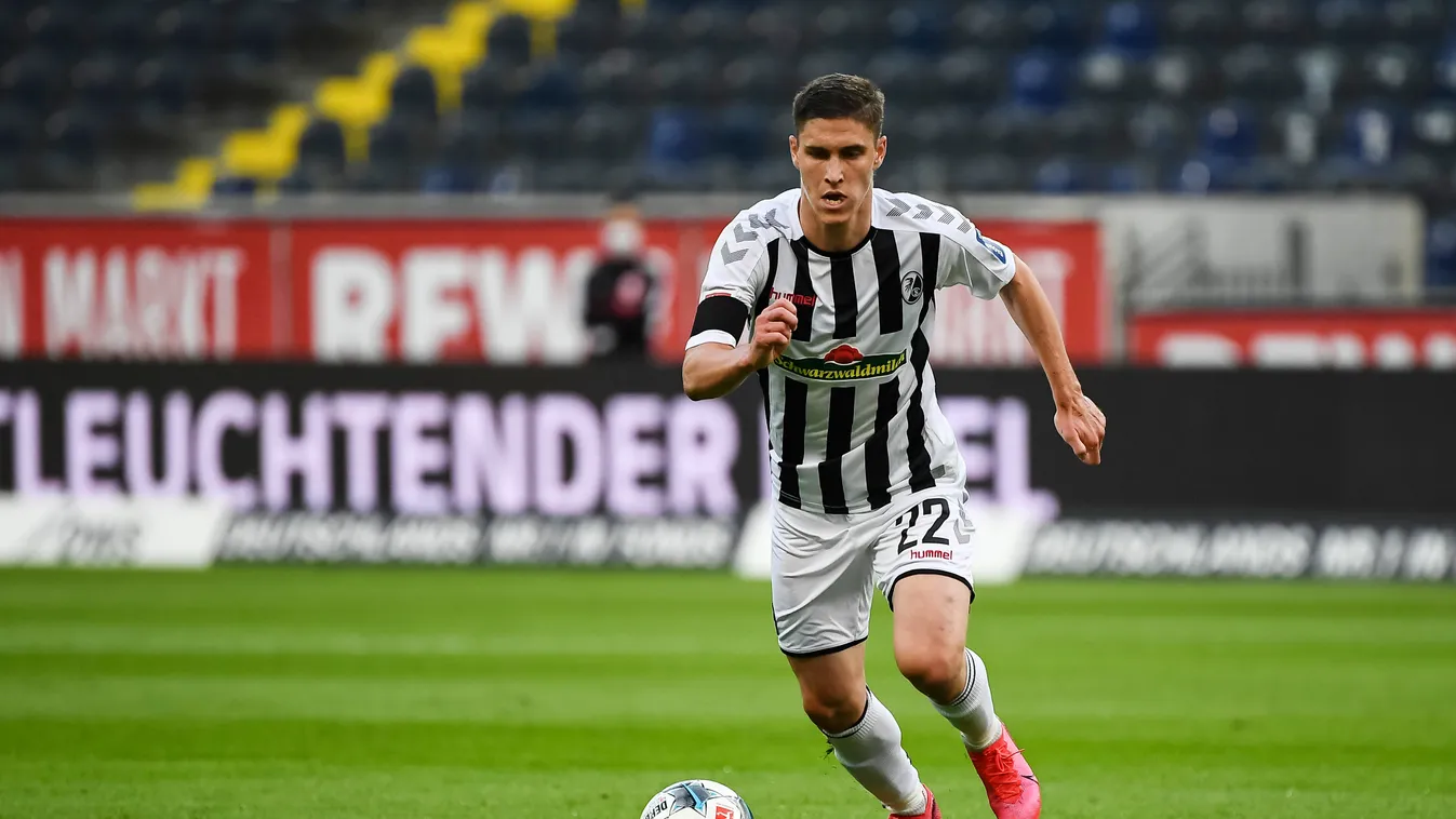 firo, football: 26.05.2020 1.Bundesliga, season 19/20 2019/2020 28th matchday: Eintracht Frankfurt - SC Freiburg Jan Huebner / Pool / firo Sportphoto firo Sportphoto 2020.20 2019.1.Bundesliga SPO season 19 football: 26.05.2020.28. matchday: Eintracht Fran