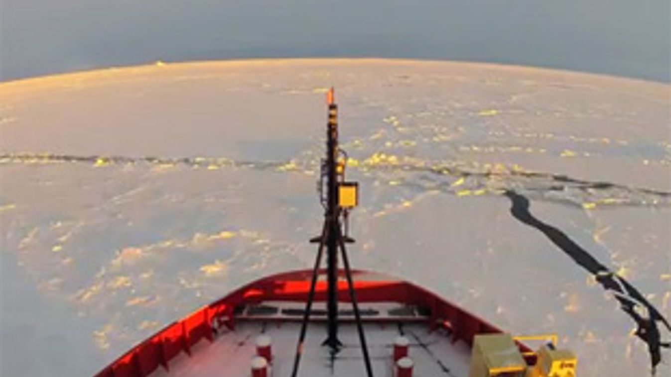 Antarktisz, jégtörő, time lapse videó, Cassandra Brooks