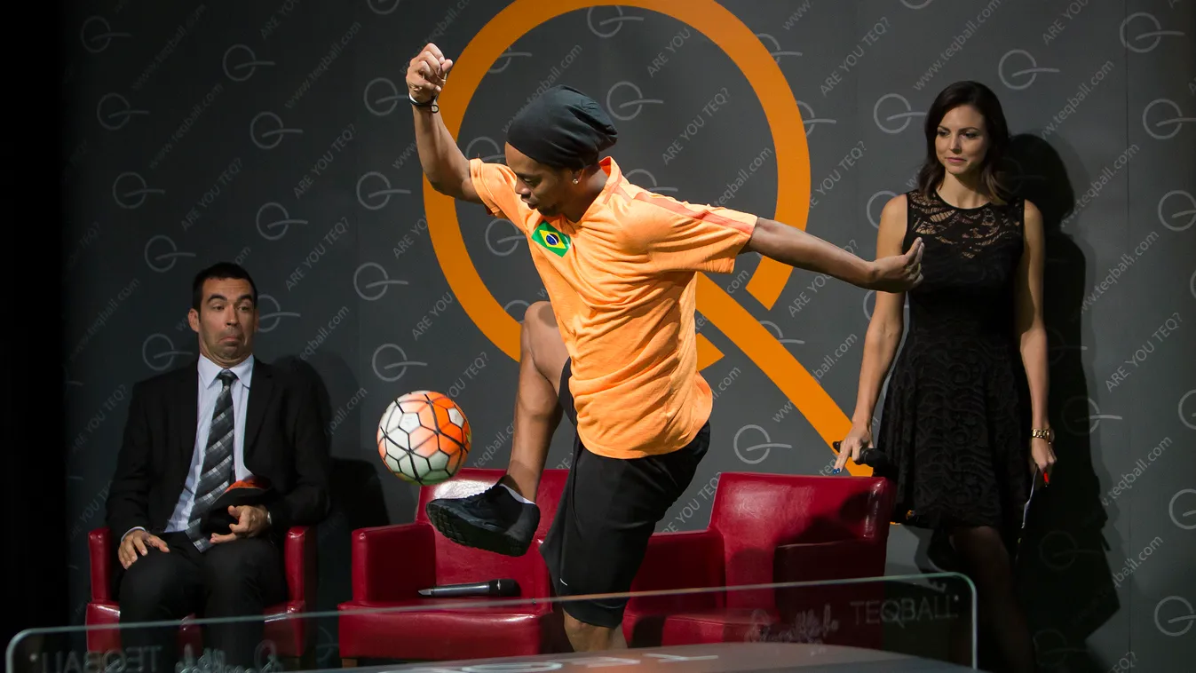 Teqball Ronaldinho TeqBall magyarországi bemutatója Ronaldinho közreműködésével 